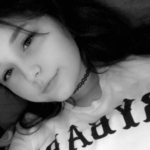 Meet your Posher, Ana